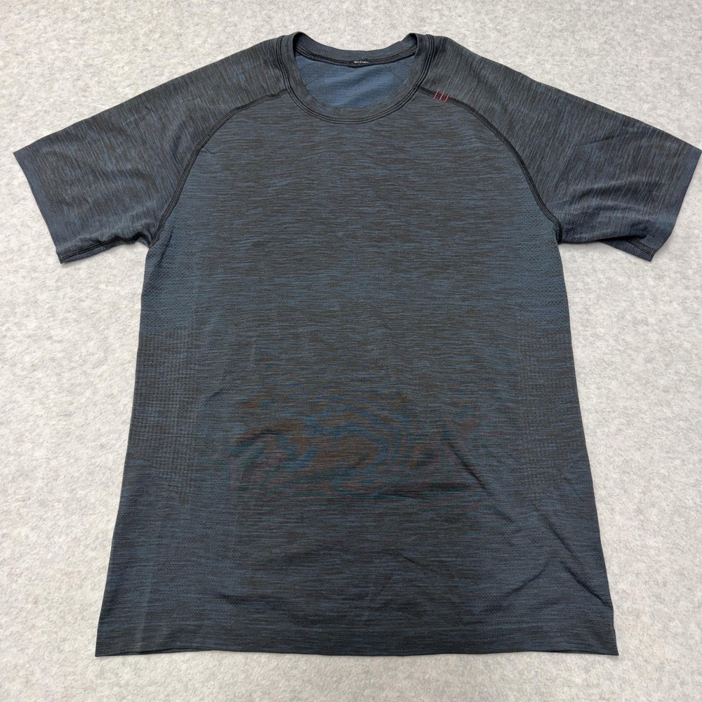 Lululemon Metal Vent Tech Shirt Mens M Blue Short Sleeve Athletic Performance
